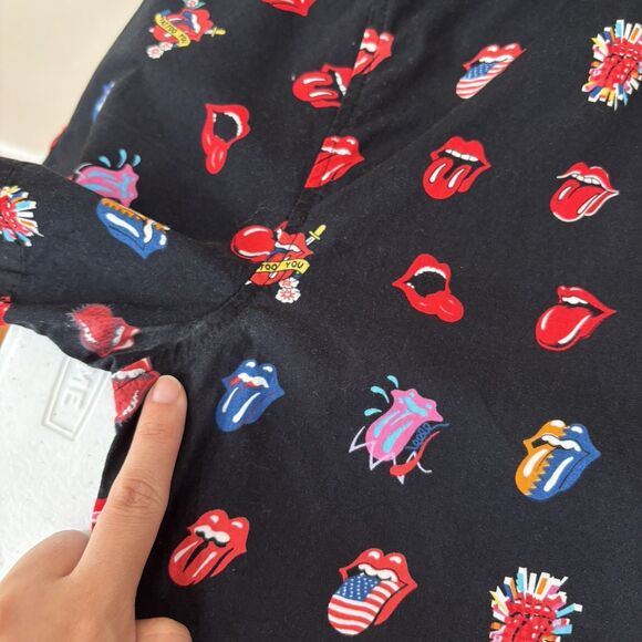 The Rolling Stones 2018  Button Up Shirt Multi Tongue Logo All Over Men’s L - Picture 8 of 9